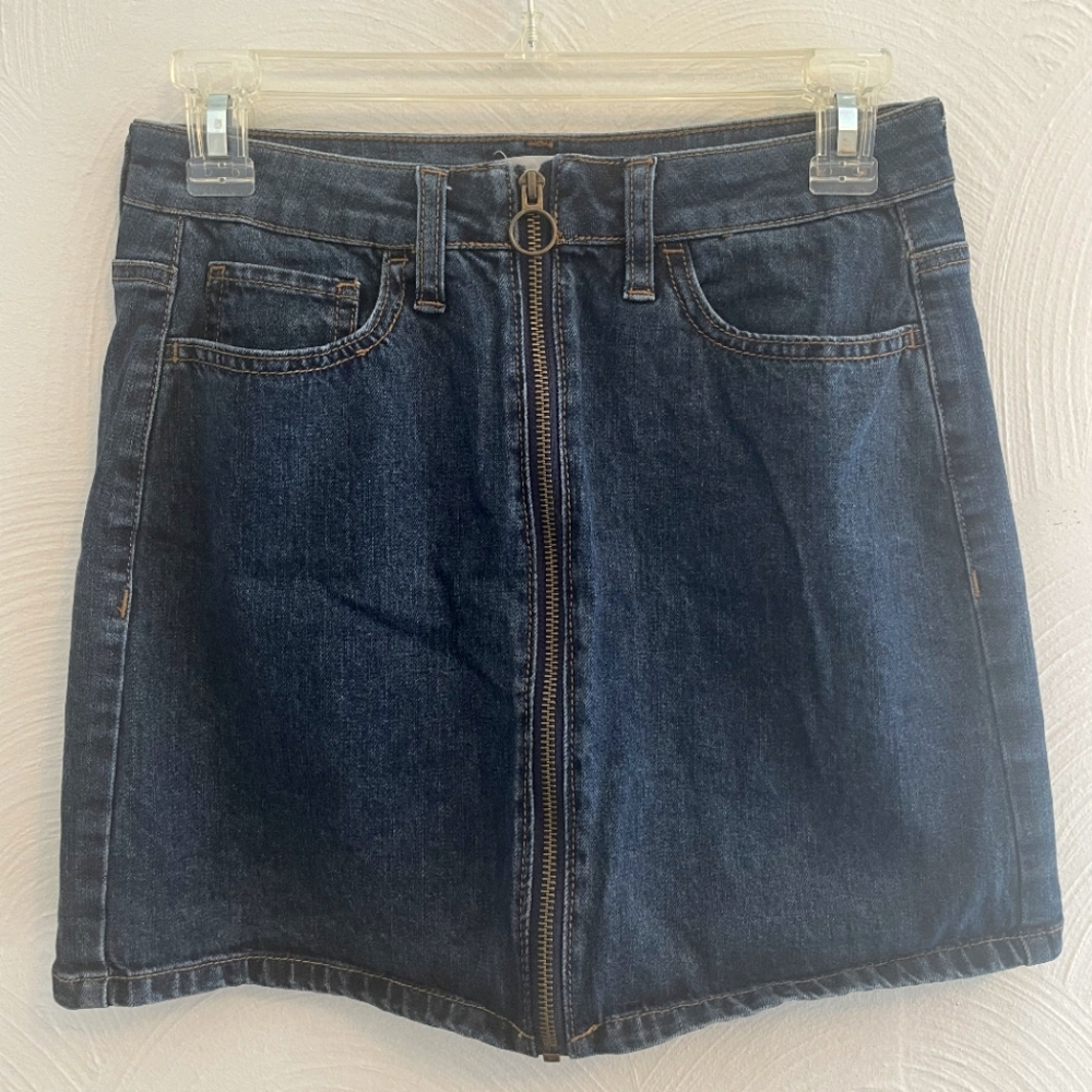 SO juniors womens denim zipper skirt, size 5/27